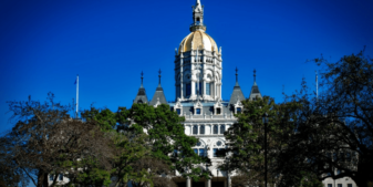 โครงการกฎหมายใน Connecticut ที่ห้ามการขนส่งใบล็อตเตอรีและล็อตเตอรี่กำลังก้าวหน้า